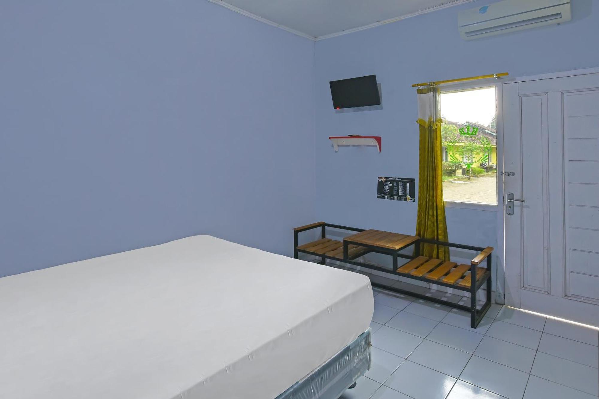 Spot On 91905 Hotel Cipto Arum سيلاكاب المظهر الخارجي الصورة